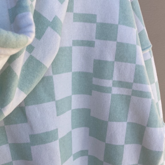 Wild fable woman’s xs Green and white checker hoodie White shirt - Picture 8 of 8